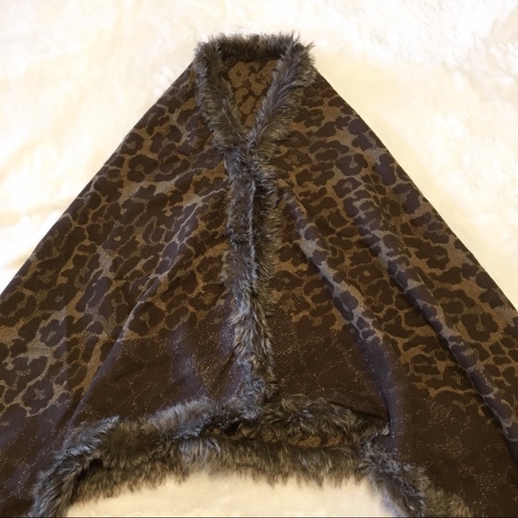 NWT Leopard print shawl - Picture 2 of 7